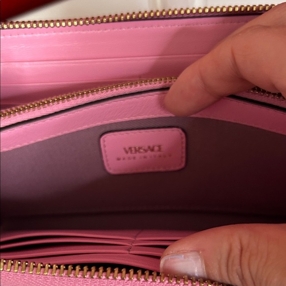 Versace Medusa Pink Wallet with box dust bag and coa - Picture 5 of 9